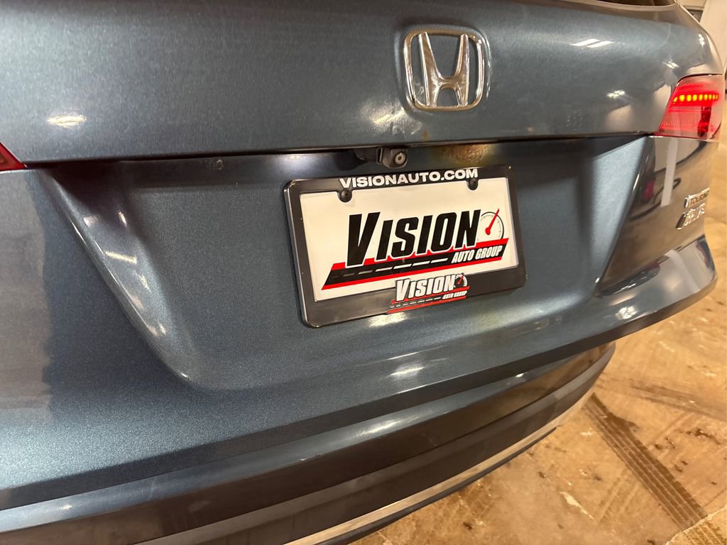 Used 2017 Honda Pilot Touring image 16