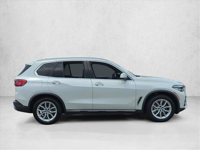 Used 2019 BMW X5 xDrive40i w/ Convenience Package AWD/4WD image 4
