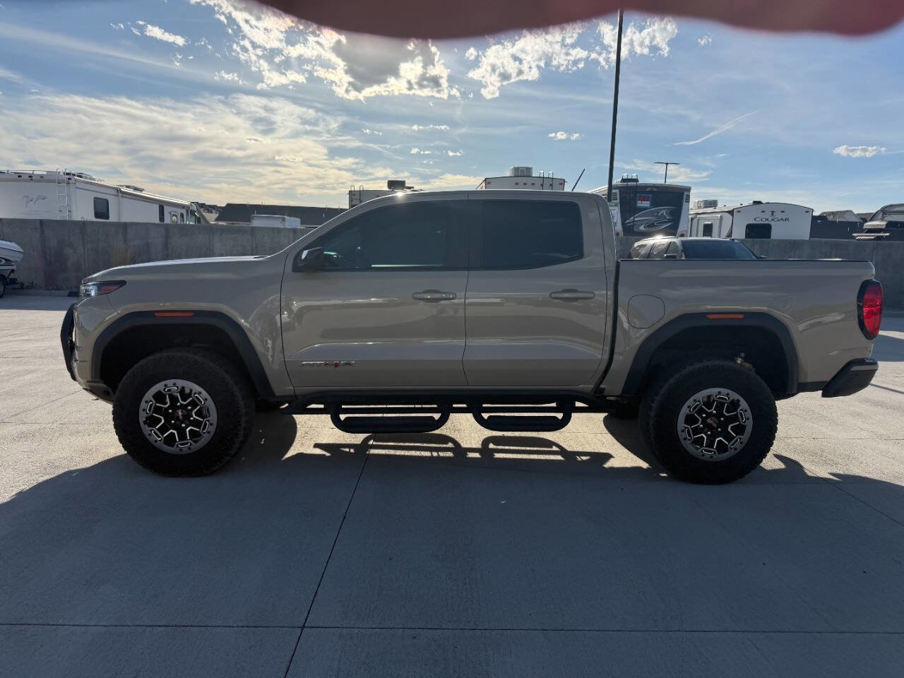 Used 2023 GMC Canyon AT4X w/ Edition 1 AWD/4WD image 6
