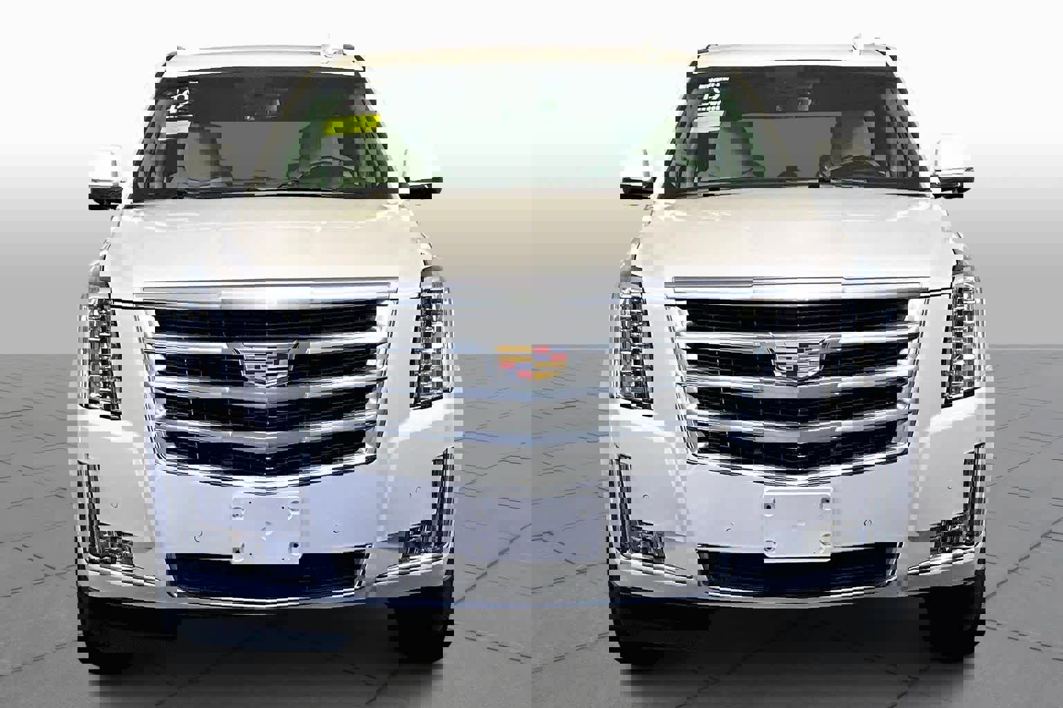 Used 2019 Cadillac Escalade Luxury image 4