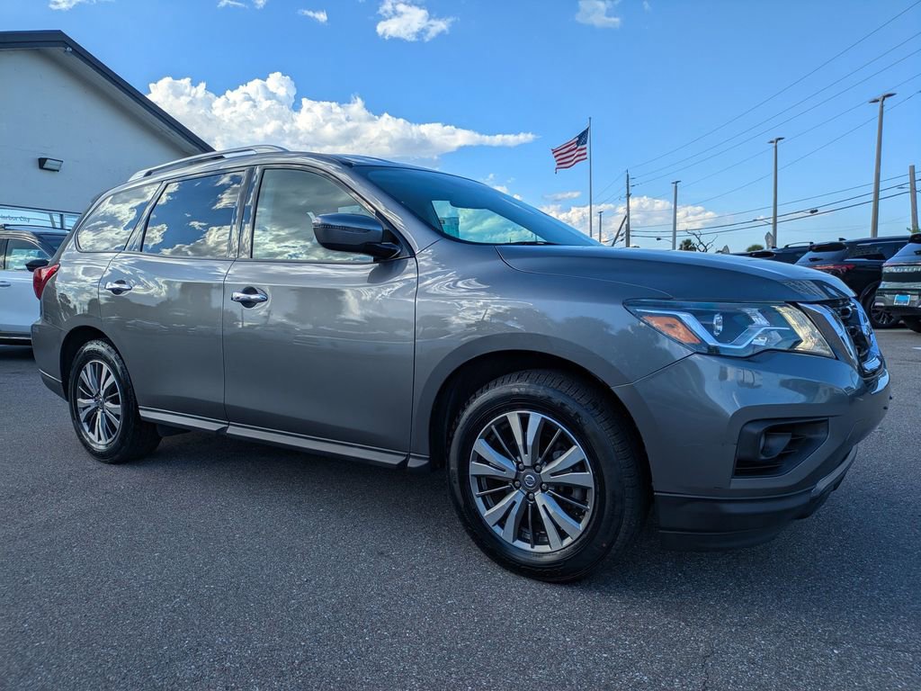Used 2019 Nissan Pathfinder SV