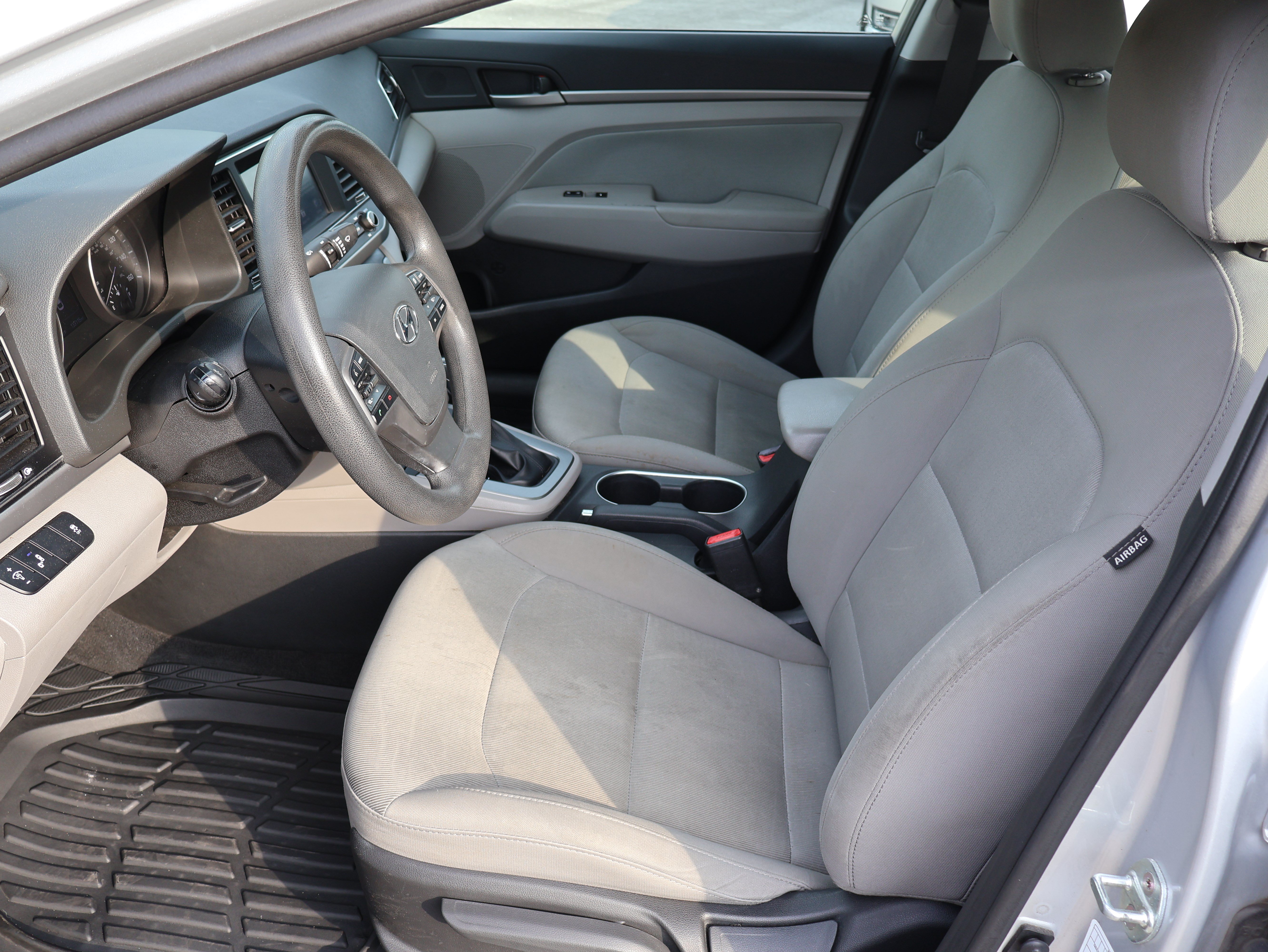 Used 2018 Hyundai Elantra SEL FWD image 17