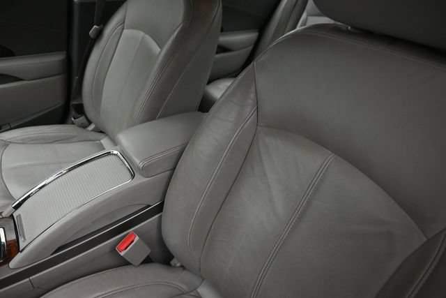 Used 2013 Buick LaCrosse Leather FWD image 17