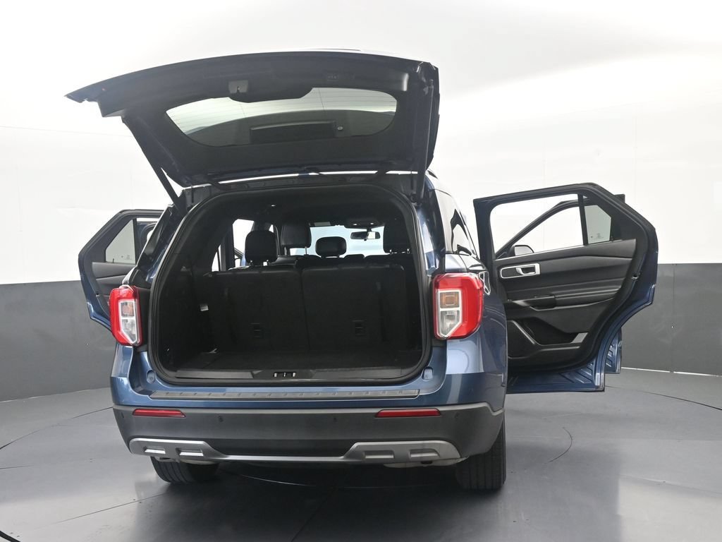 Used 2020 Ford Explorer XLT w/ Equipment Group 202A AWD/4WD image 72
