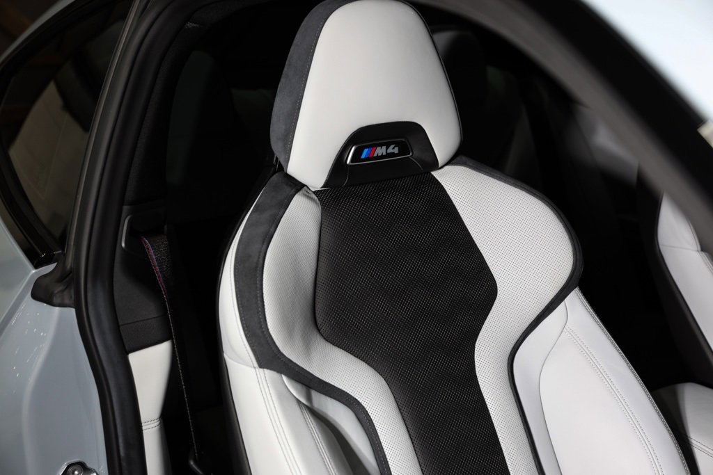 Used 2021 BMW M4 Competition w/ M Carbon Exterior Package image 42