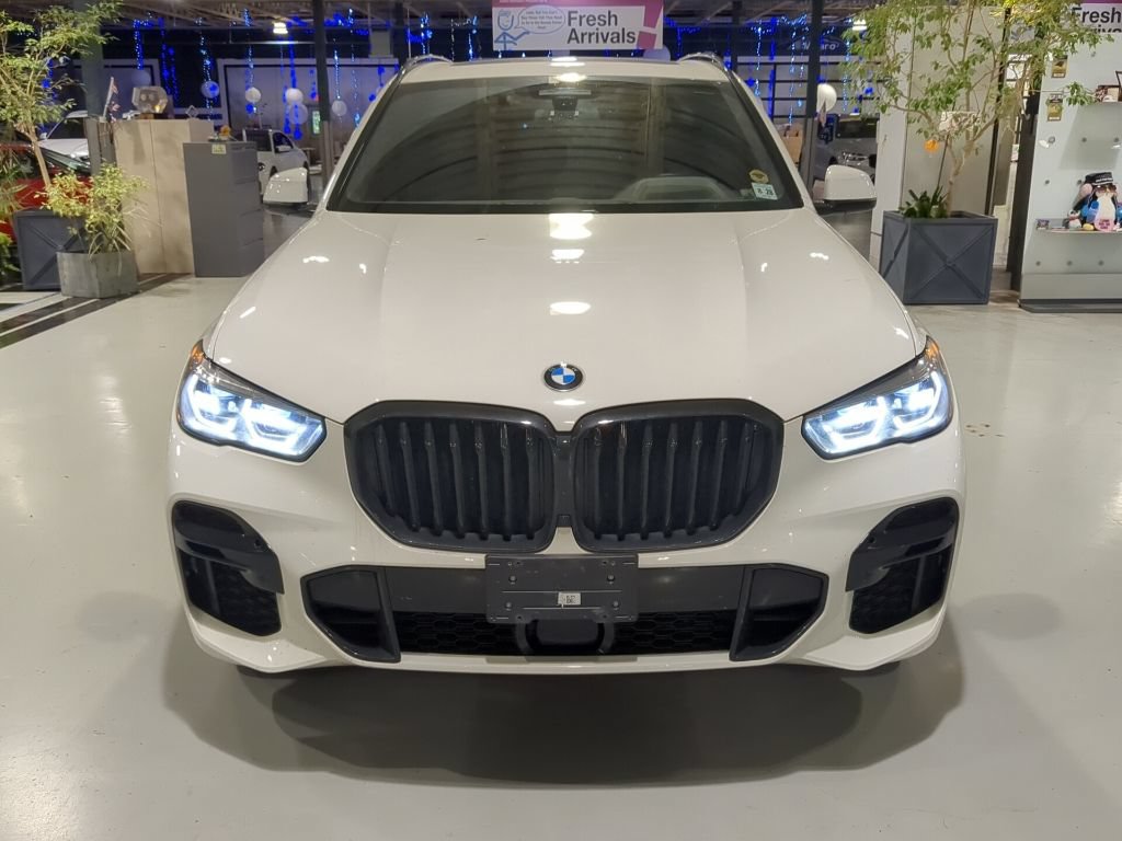 Certified 2023 BMW X5 M50i w/ Executive Package AWD/4WD image 3