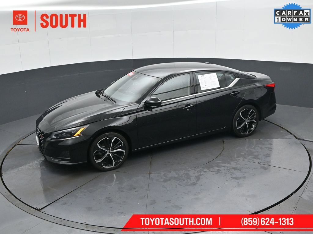 Used 2024 Nissan Altima 2.5 SR image 44