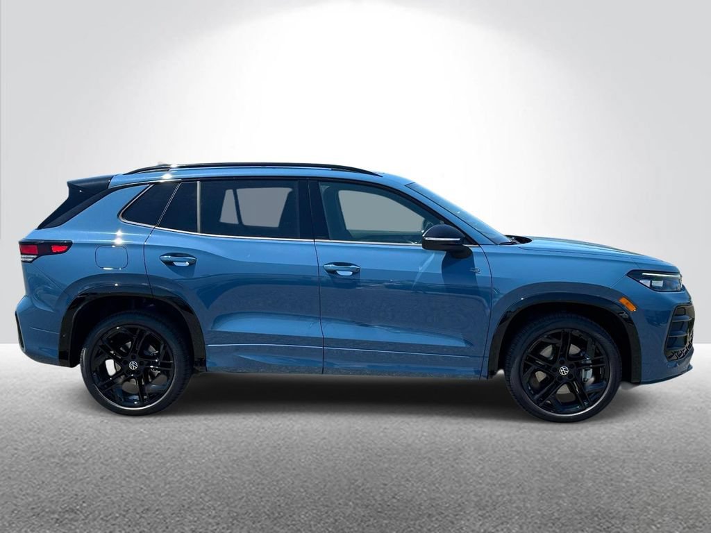 New 2026 Volkswagen Tiguan SE R-Line AWD/4WD image 5