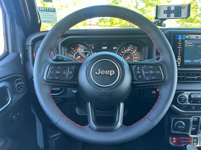 Used 2024 Jeep Wrangler Unlimited Rubicon w/ Technology Group image 32