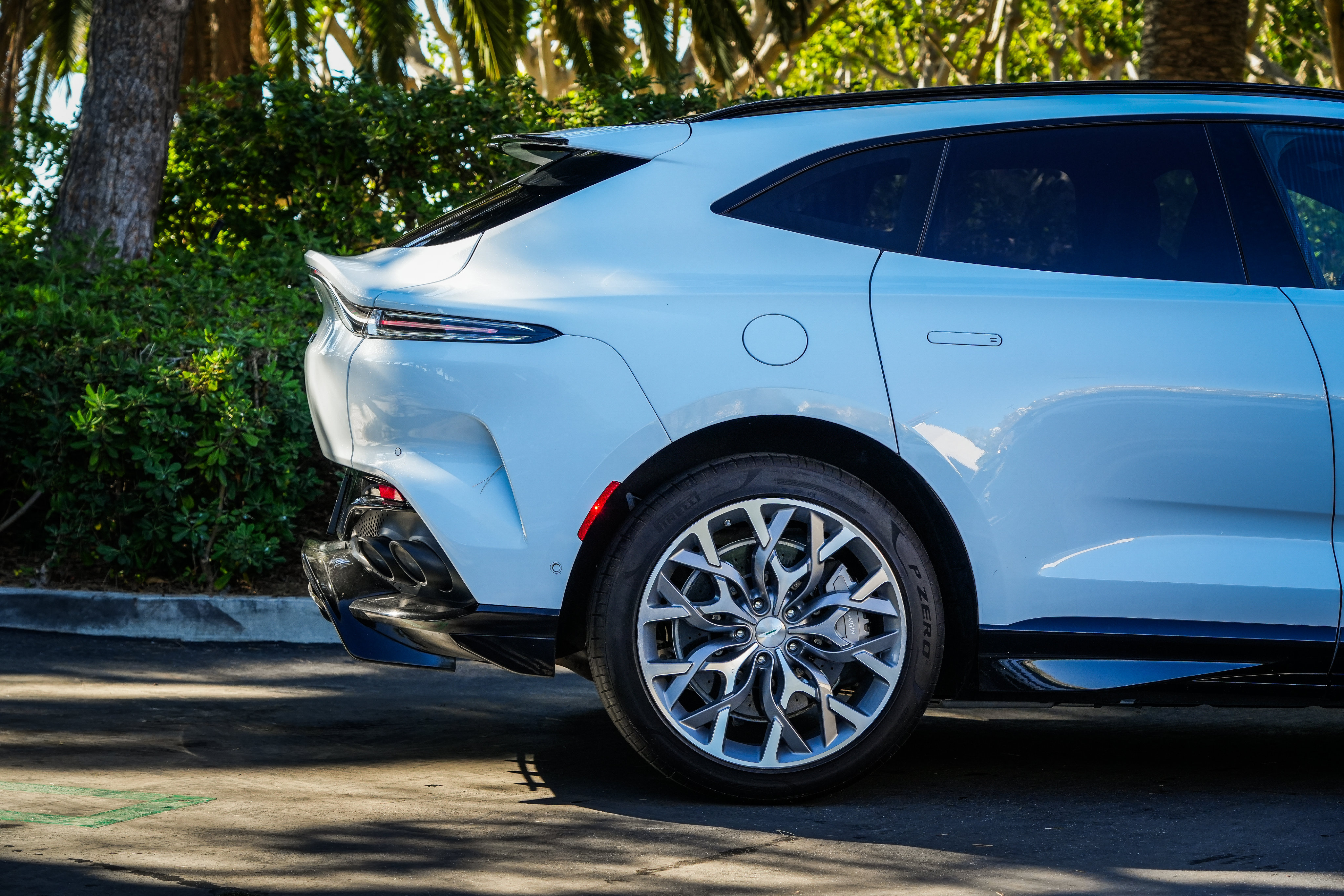 Used 2023 Aston Martin DBX 707 AWD/4WD image 31