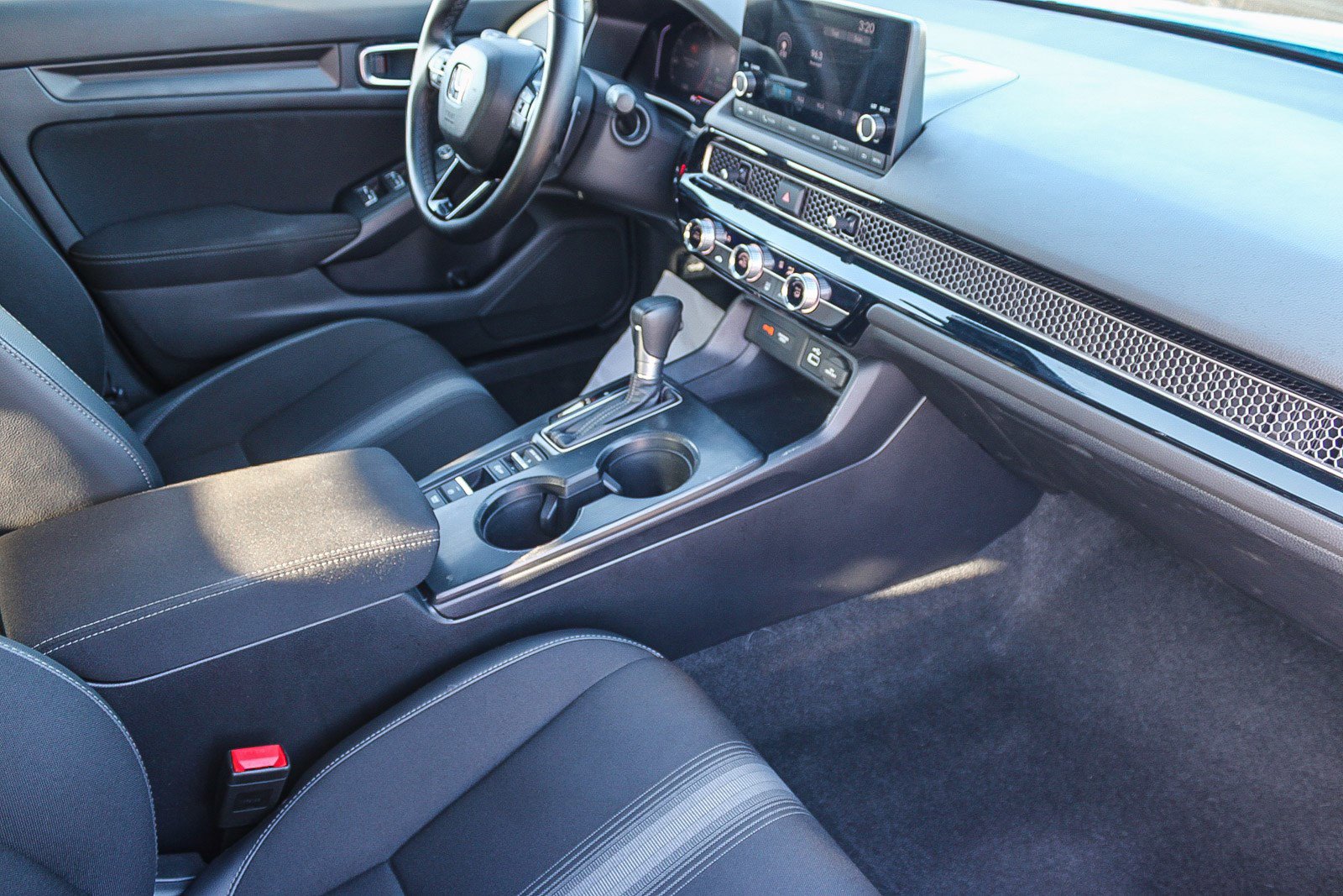 Used 2024 Honda Civic Sport image 17