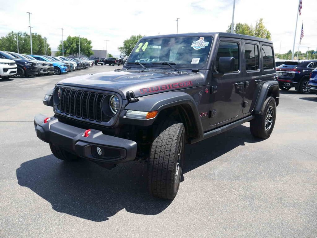 Used 2024 Jeep Wrangler Unlimited Rubicon AWD/4WD image 4