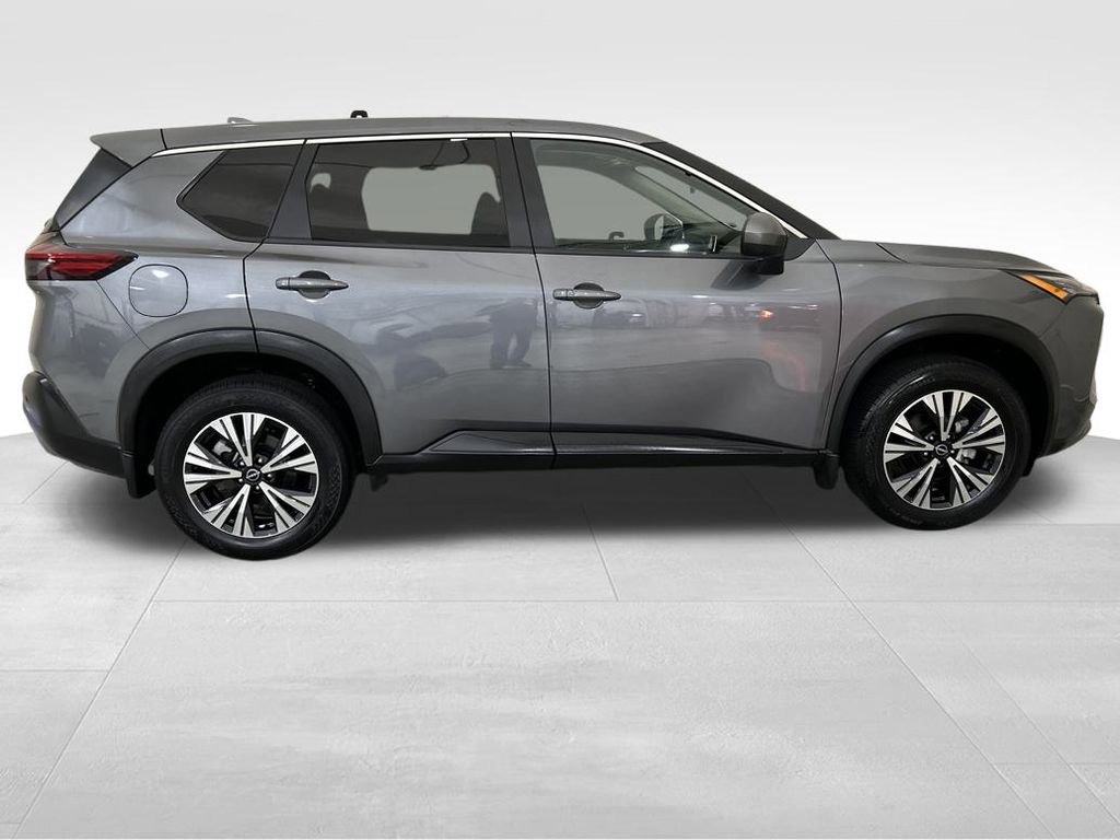 Used 2023 Nissan Rogue SV image 13