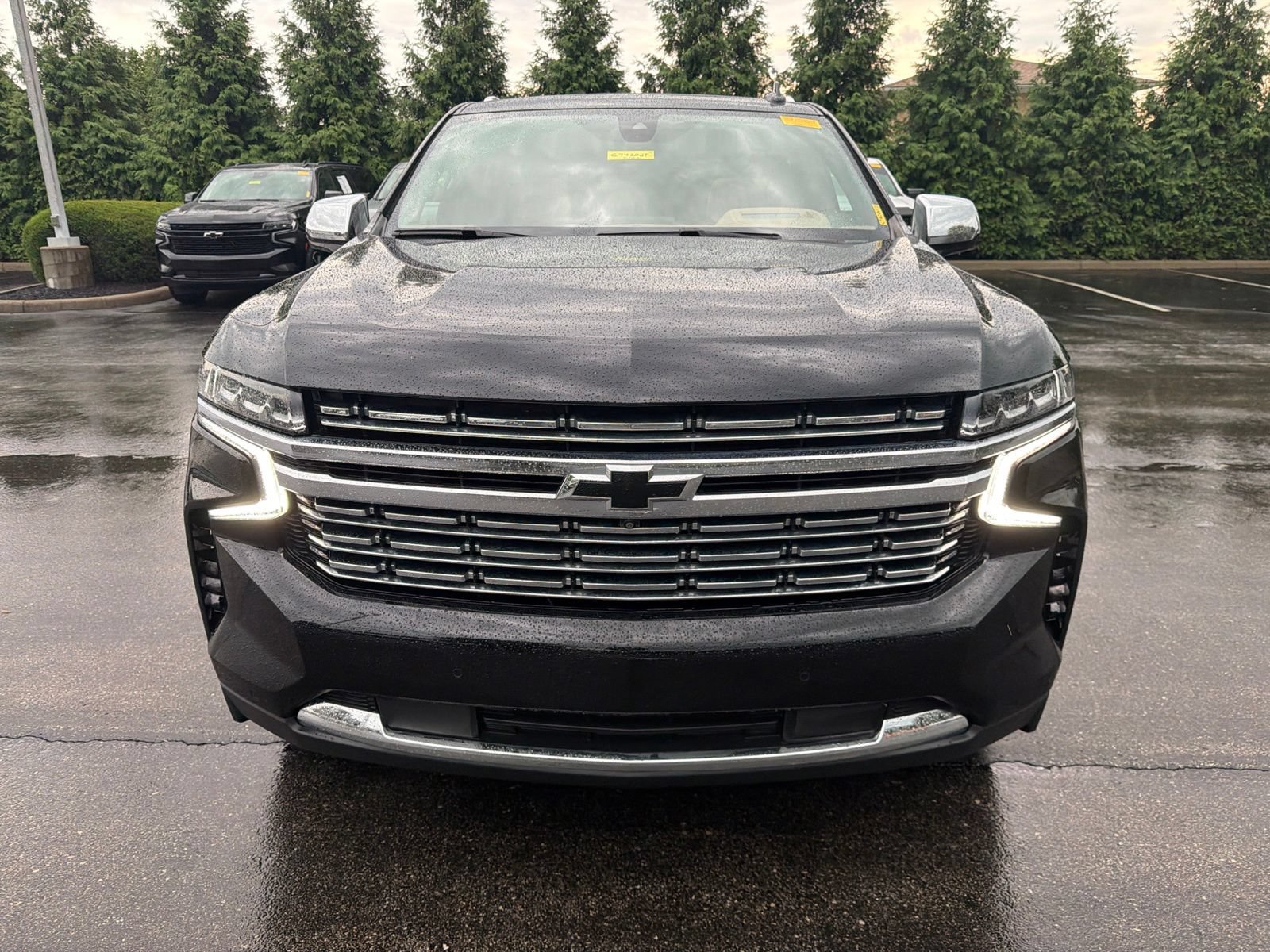Used 2022 Chevrolet Suburban Premier AWD/4WD image 8