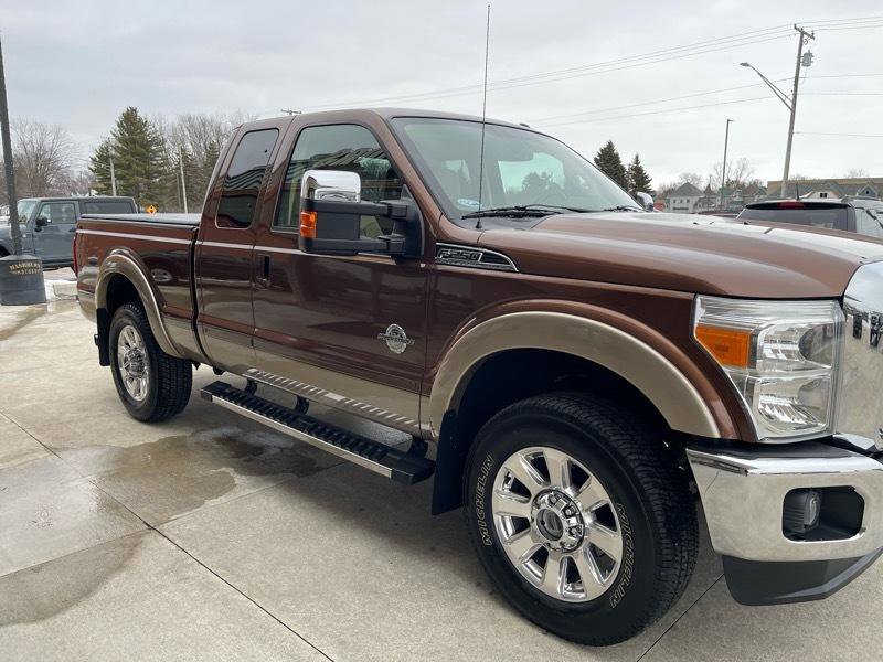 Used 2011 Ford F250 Lariat w/ Chrome Pkg AWD/4WD image 8