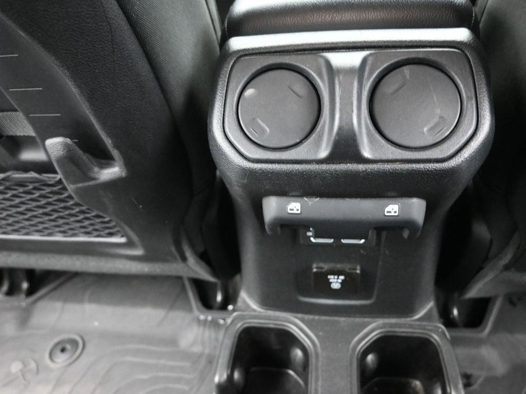 Used 2022 Jeep Gladiator Mojave w/ Cold Weather Group image 29