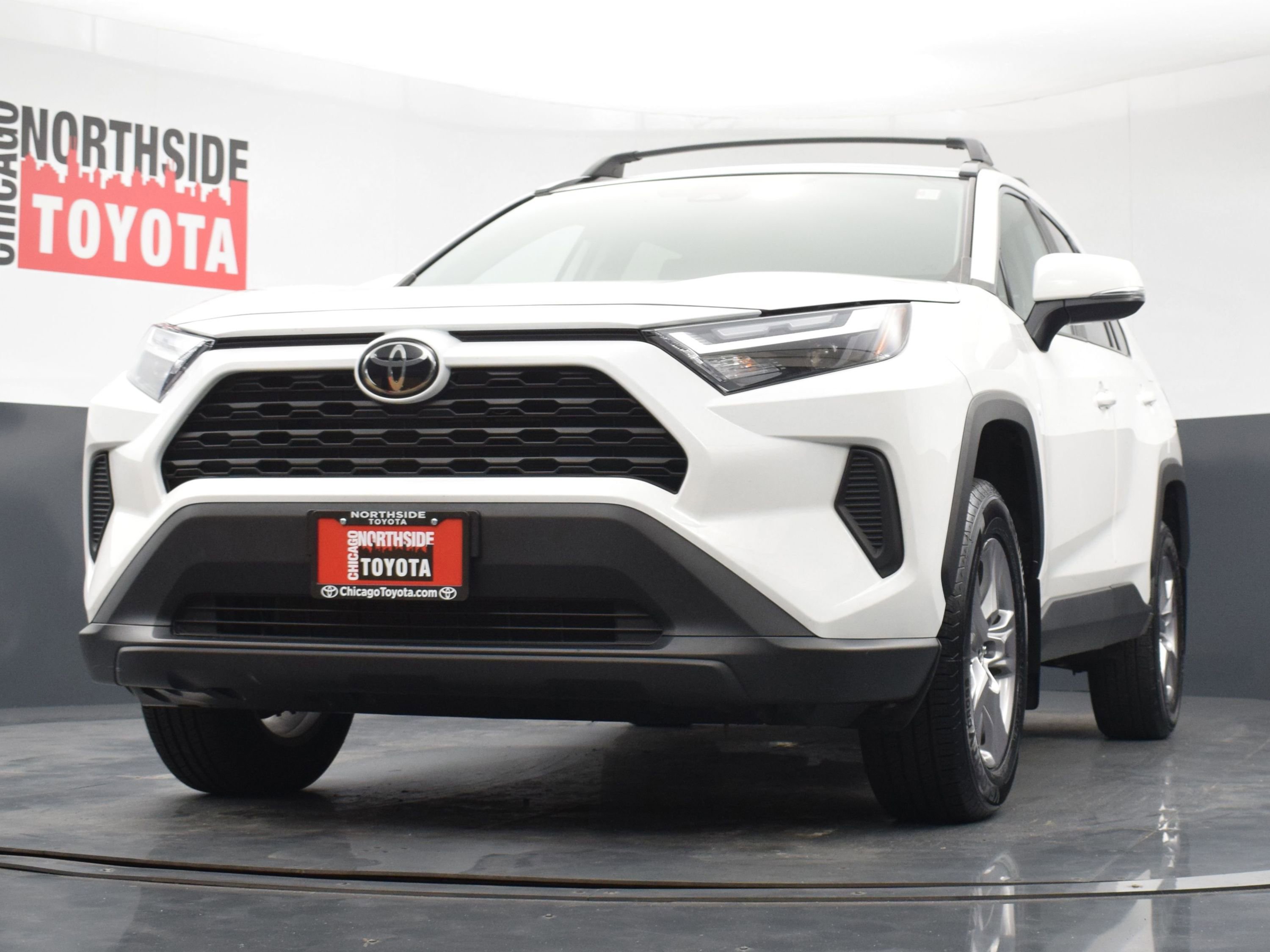 Used 2024 Toyota RAV4 XLE AWD/4WD image 29