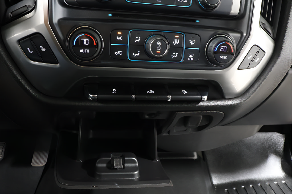 Used 2017 Chevrolet Silverado 1500 LT w/ All Star Edition AWD/4WD image 8