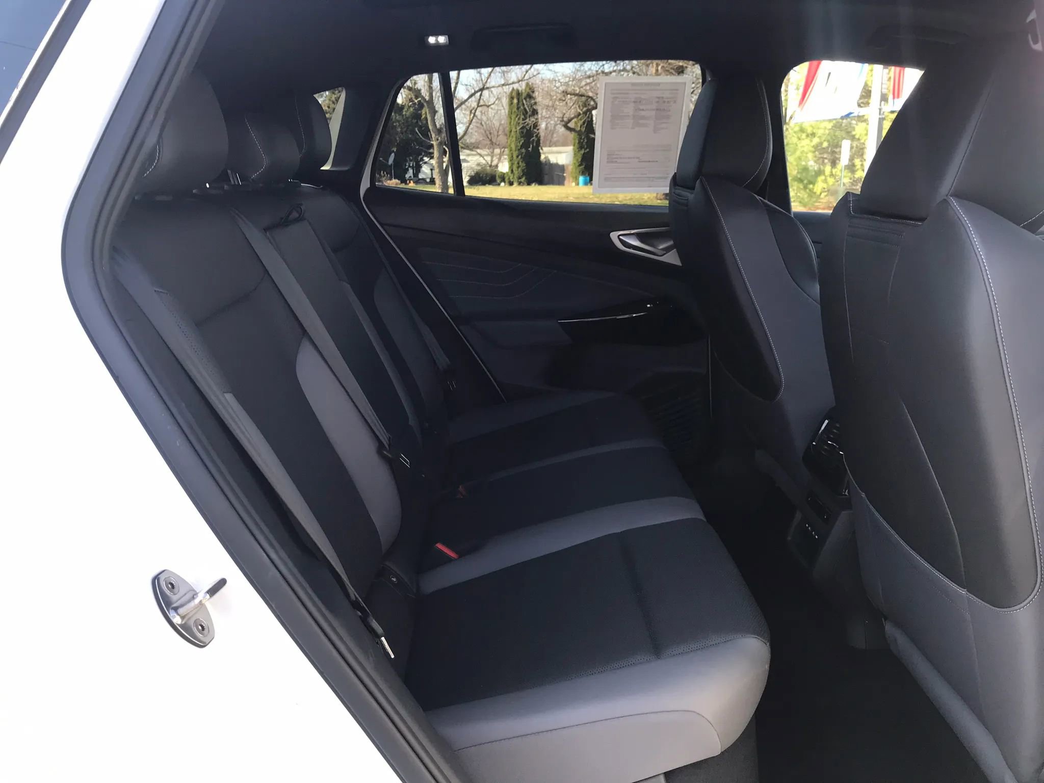 Used 2023 Volkswagen ID.4 Pro S Plus image 53