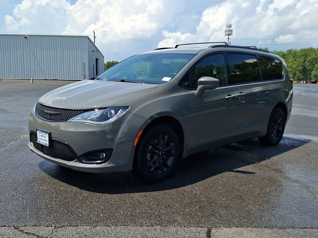 Used 2020 Chrysler Pacifica Touring-L w/ Advanced Safetytec Group AWD/4WD image 6