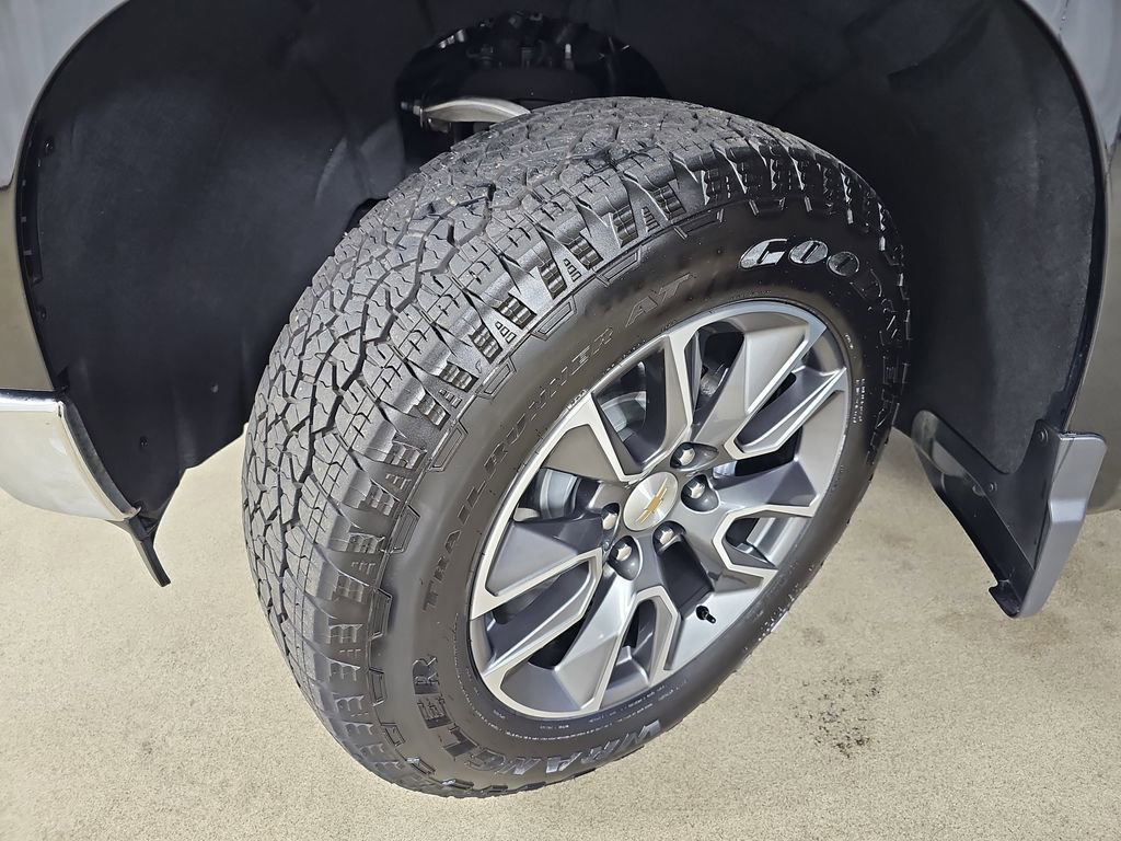 Certified 2025 Chevrolet Silverado 1500 LT image 38