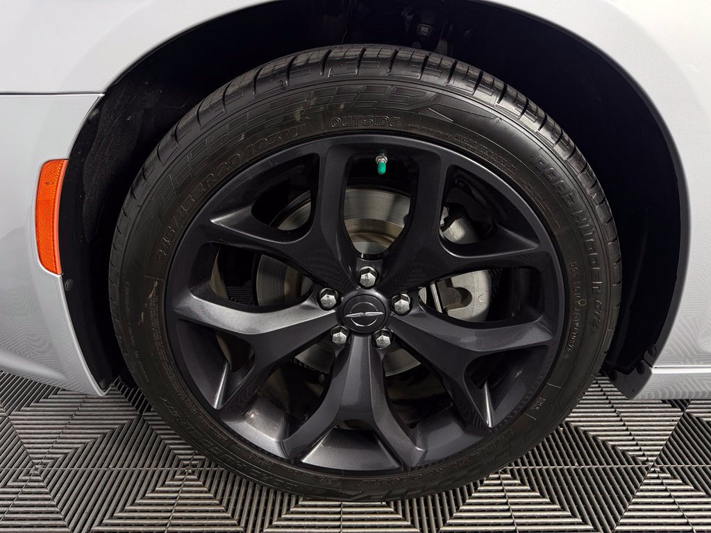 Certified 2022 Chrysler 300 S RWD image 11