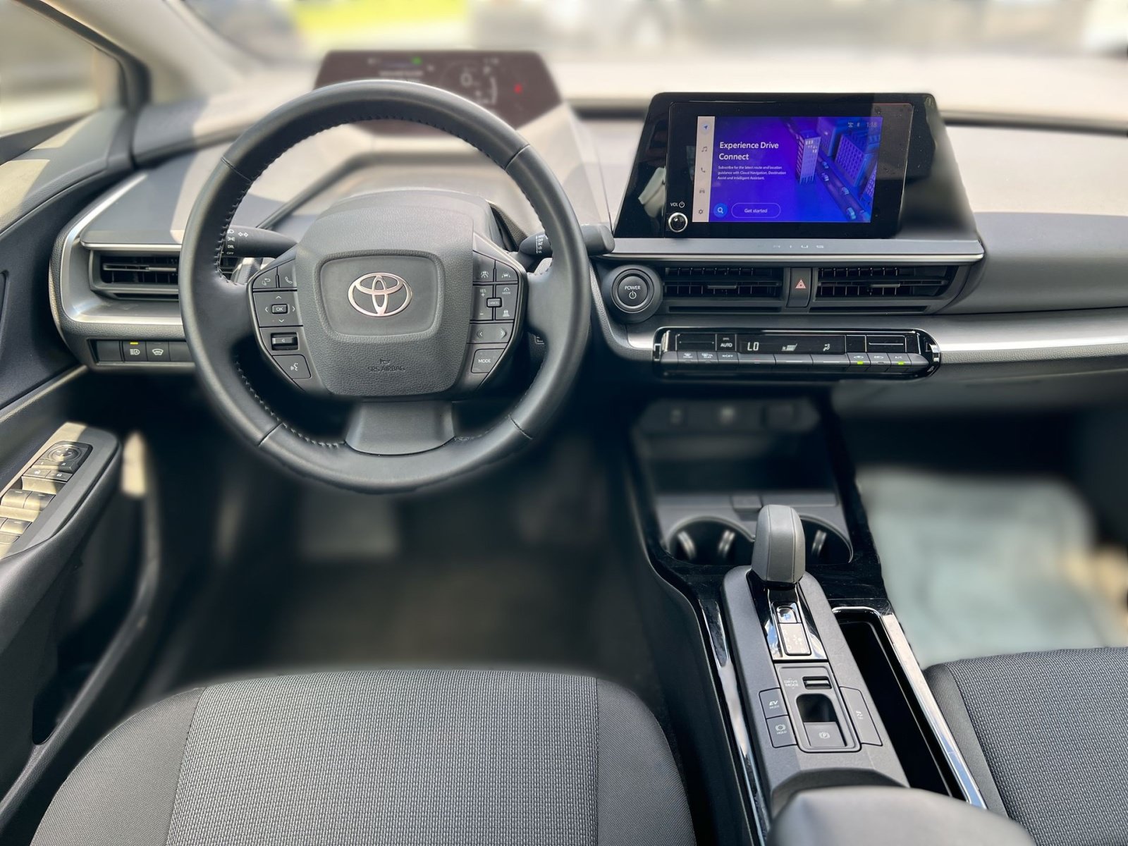 Used 2025 Toyota Prius LE FWD image 23