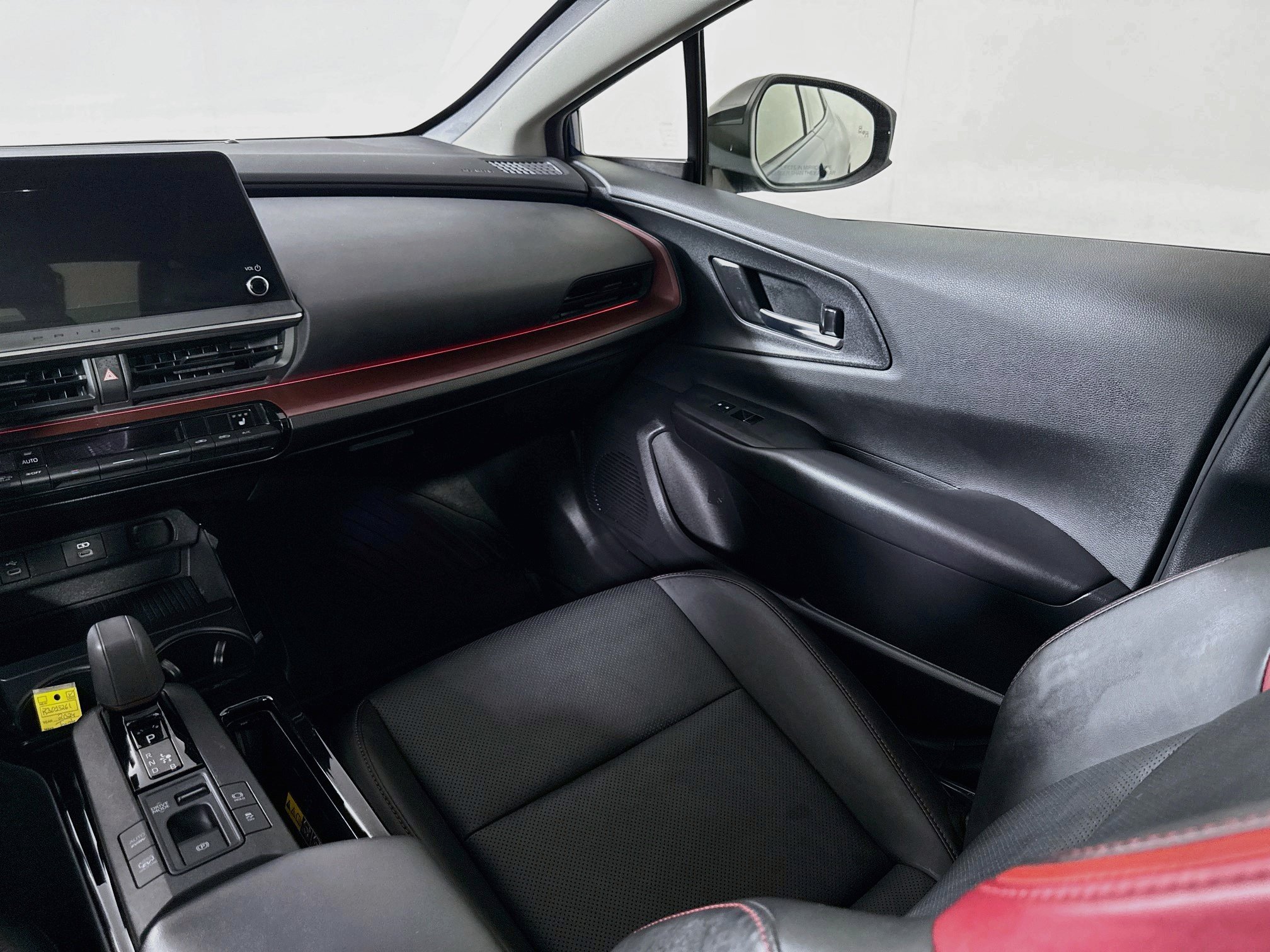 Certified 2024 Toyota Prius Prime FWD image 25