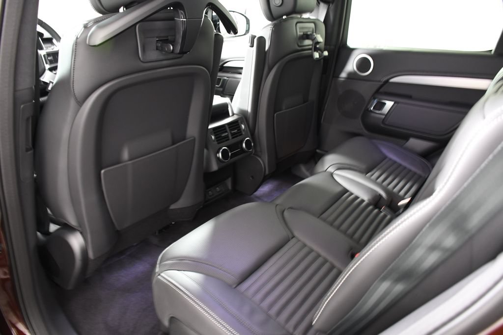 Certified 2026 Land Rover Discovery Limited Edition AWD/4WD image 27