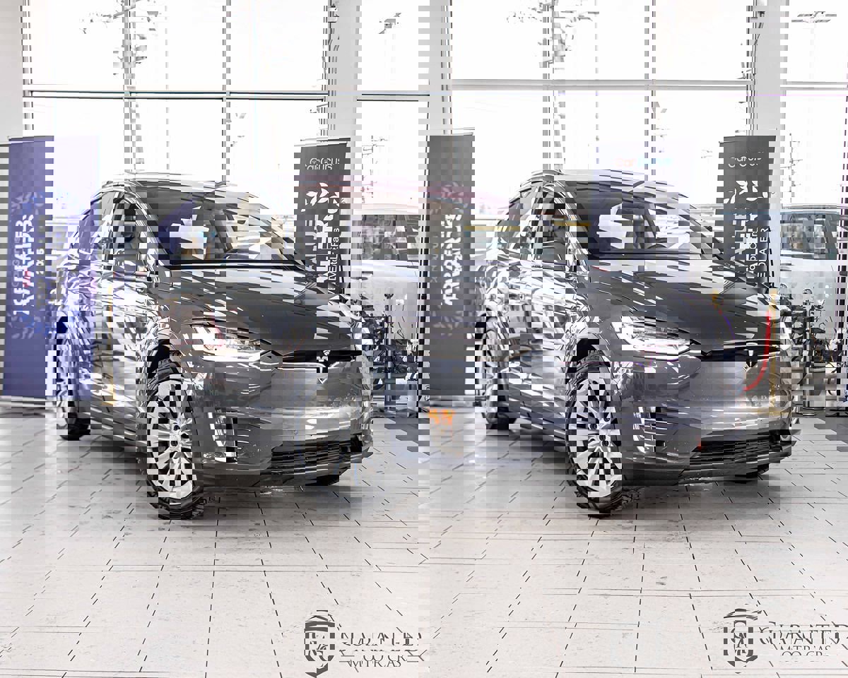 Used 2017 Tesla Model X 100D image 3