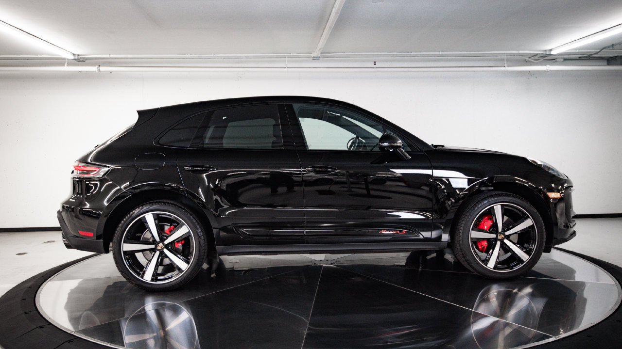 Certified 2026 Porsche Macan S AWD/4WD image 8