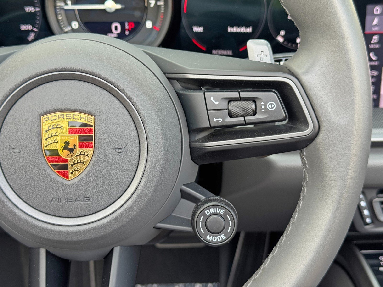 Used 2021 Porsche 911 Carrera S RWD image 21