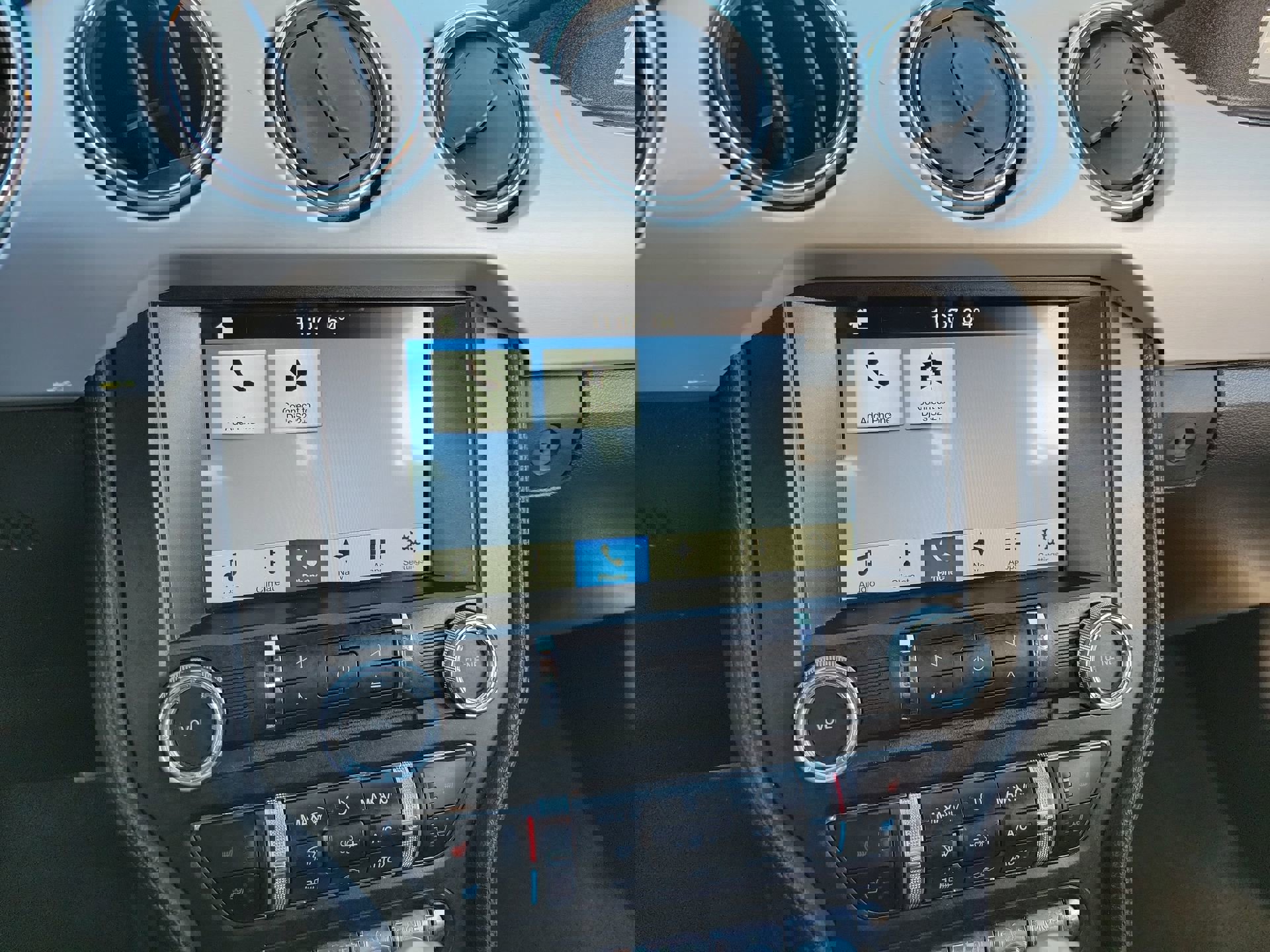 Used 2017 Ford Mustang Premium image 22