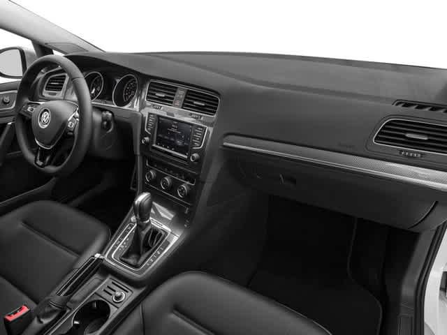 Used 2017 Volkswagen Golf Alltrack S image 16