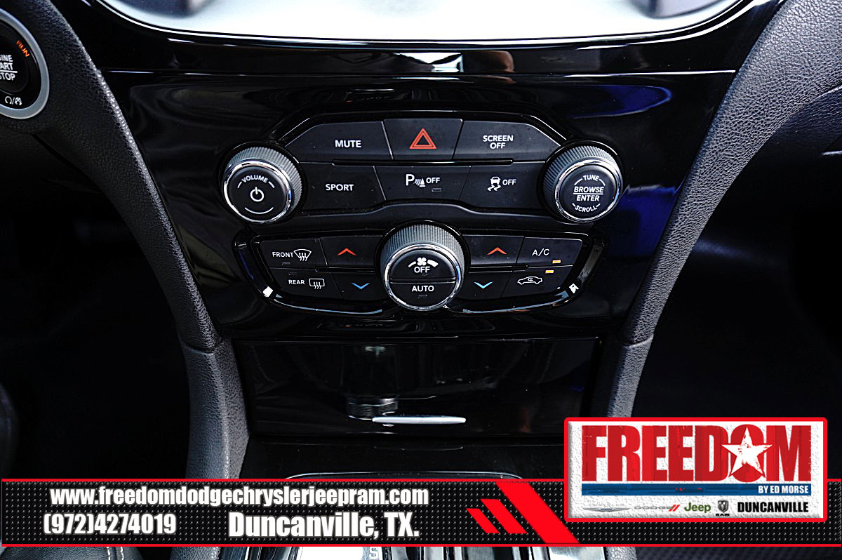 Used 2023 Chrysler 300 S RWD image 24