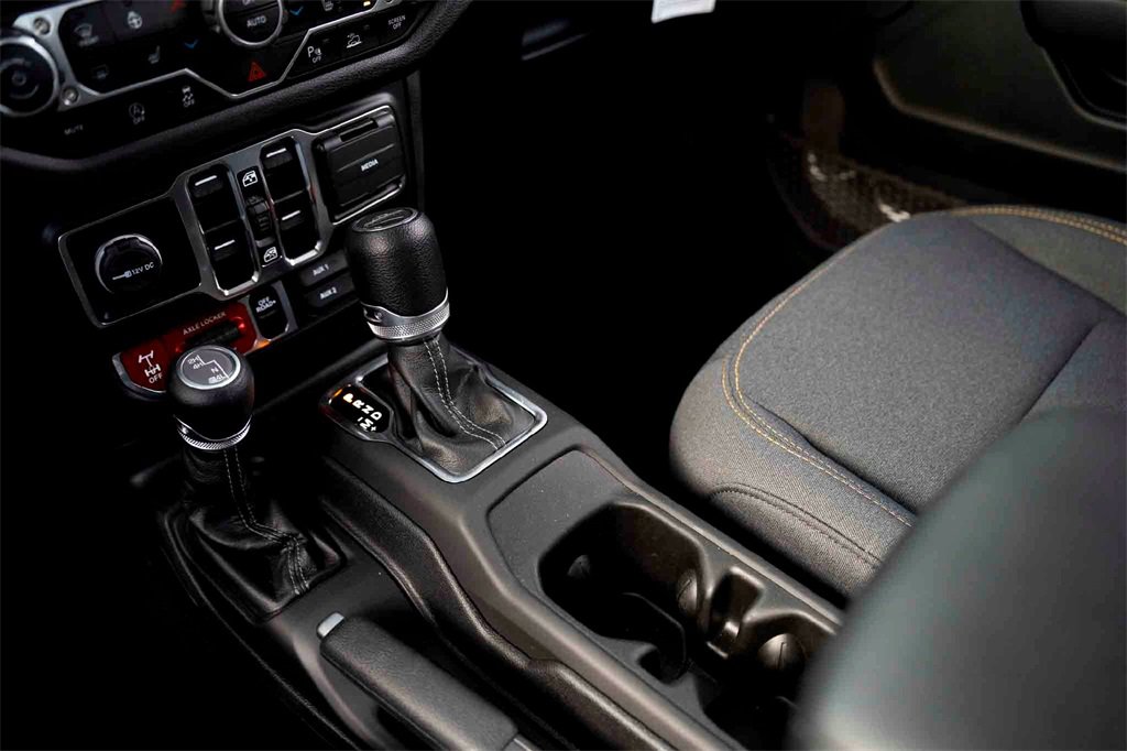 New 2024 Jeep Gladiator Sport image 17