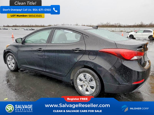 Used 2016 Hyundai Elantra SE FWD image 3