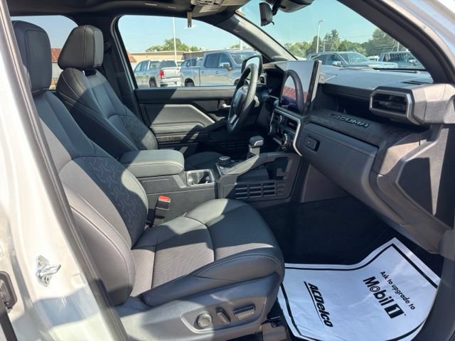 Used 2024 Toyota Tacoma Limited w/ Limited Package (LT) AWD/4WD image 23