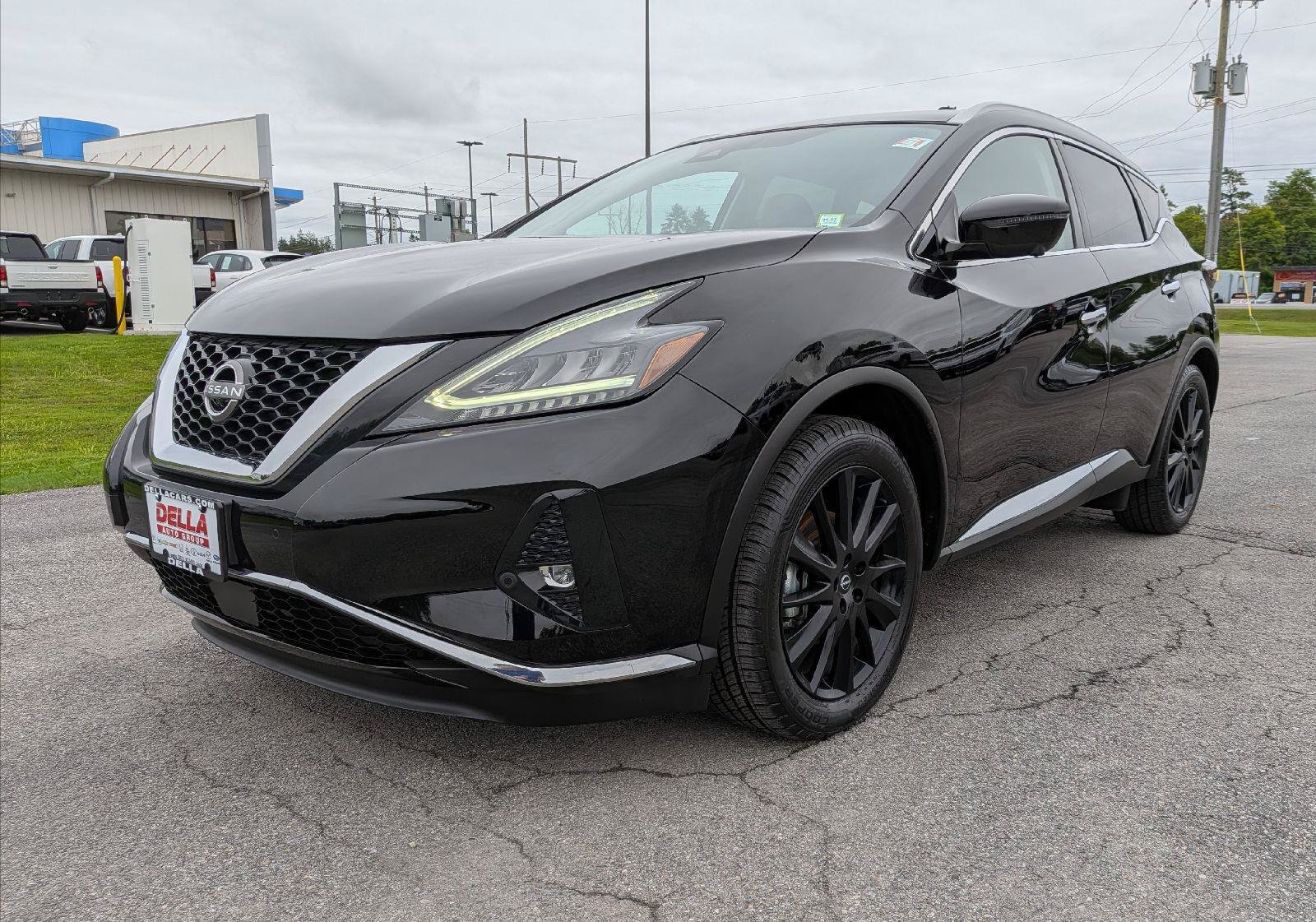 Used 2024 Nissan Murano Platinum AWD/4WD image 3