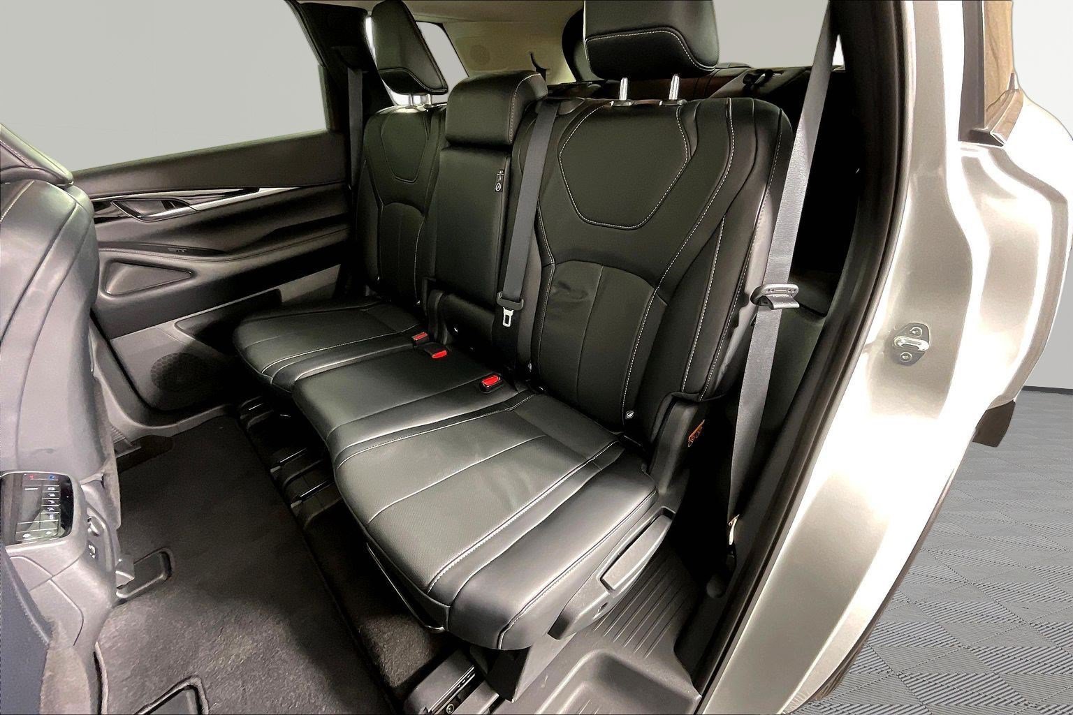 Used 2023 INFINITI QX60 Pure FWD image 22