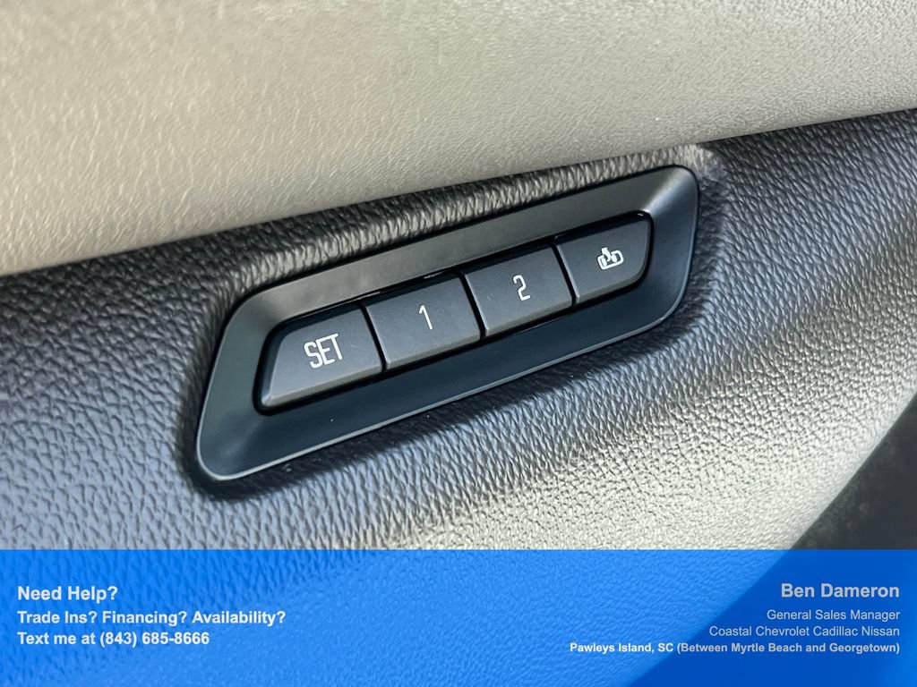 Used 2017 Cadillac Escalade Luxury AWD/4WD image 7