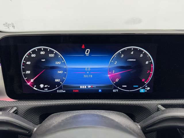 Used 2025 Mercedes-Benz CLA 250 image 2