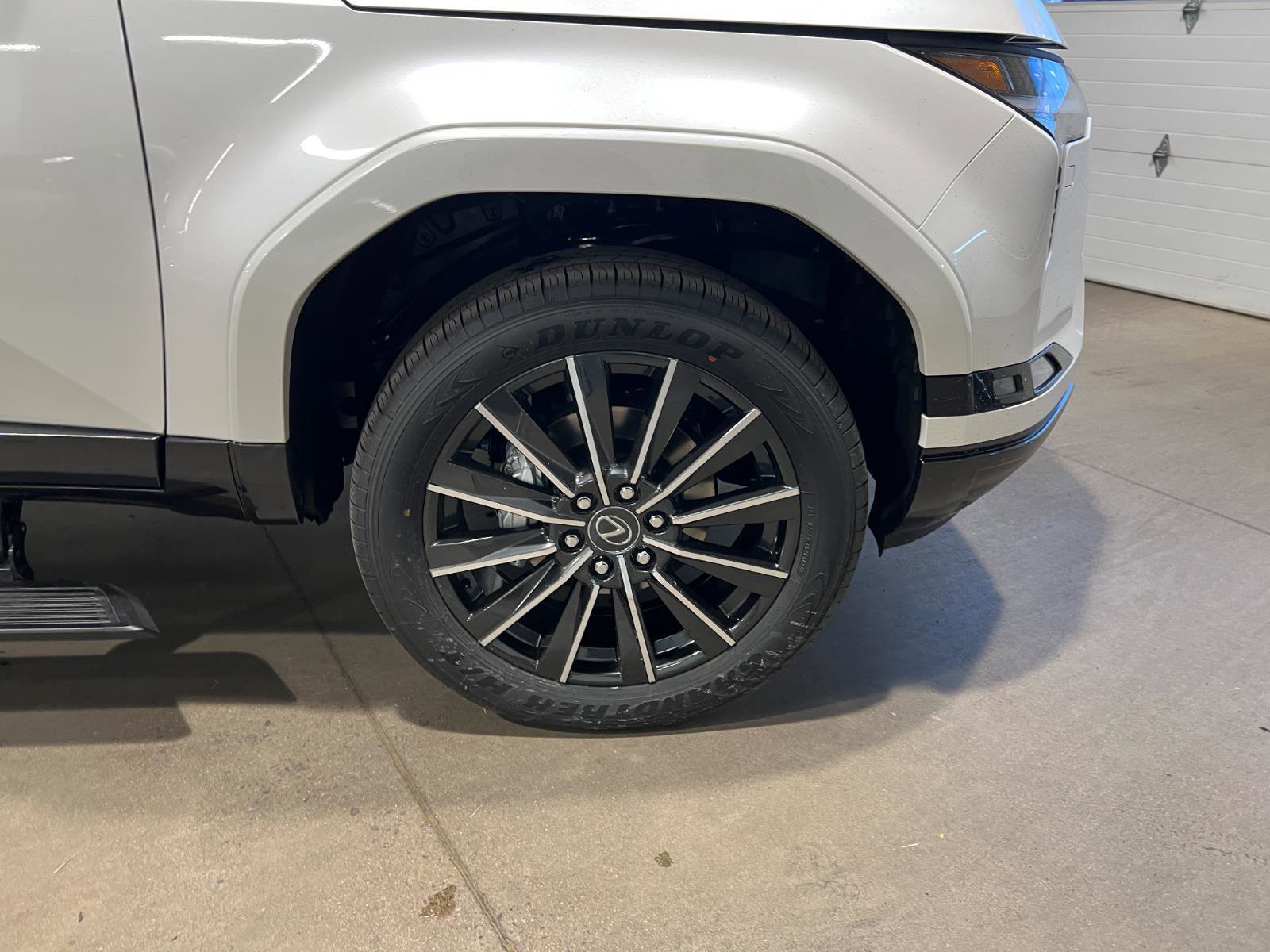 Used 2026 Lexus GX 550 w/ Cold Area Package image 49