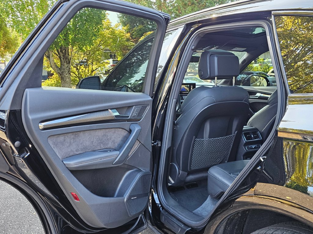 Used 2019 Audi SQ5 Premium Plus w/ Premium Plus Package AWD/4WD image 24