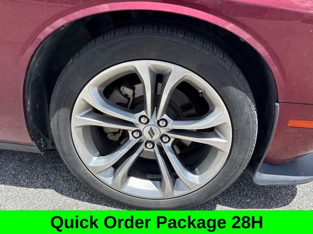 Used 2022 Dodge Challenger R/T RWD image 2