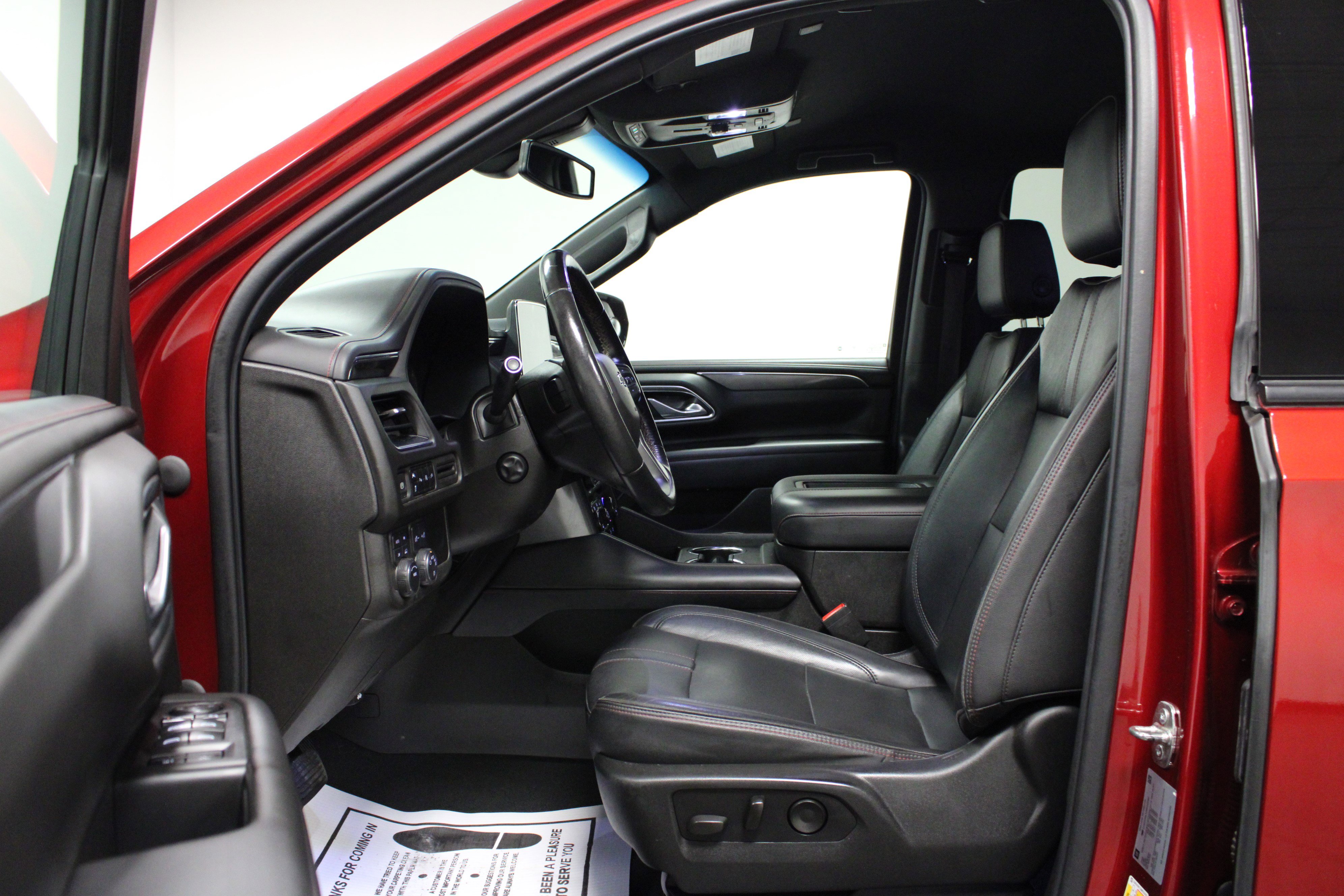 Used 2021 Chevrolet Tahoe RST w/ Luxury Package image 12