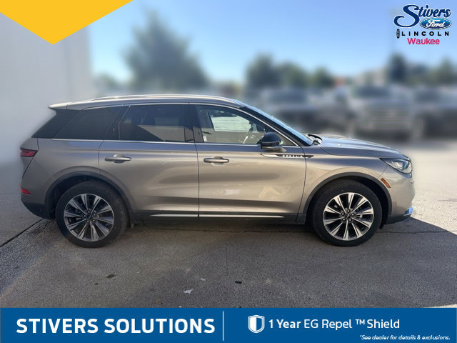 Used 2021 Lincoln Corsair Reserve FWD image 5