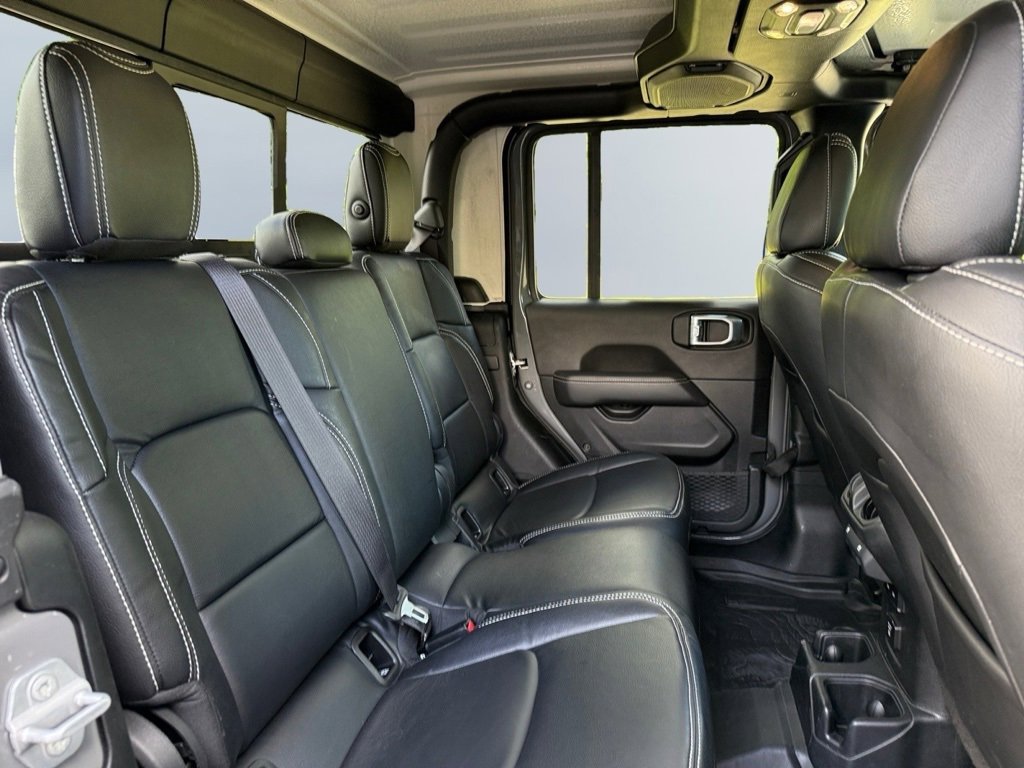 Used 2021 Jeep Gladiator Overland image 21