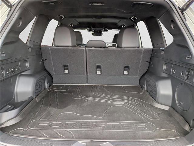 Used 2025 Subaru Forester Touring w/ Touring Package image 6