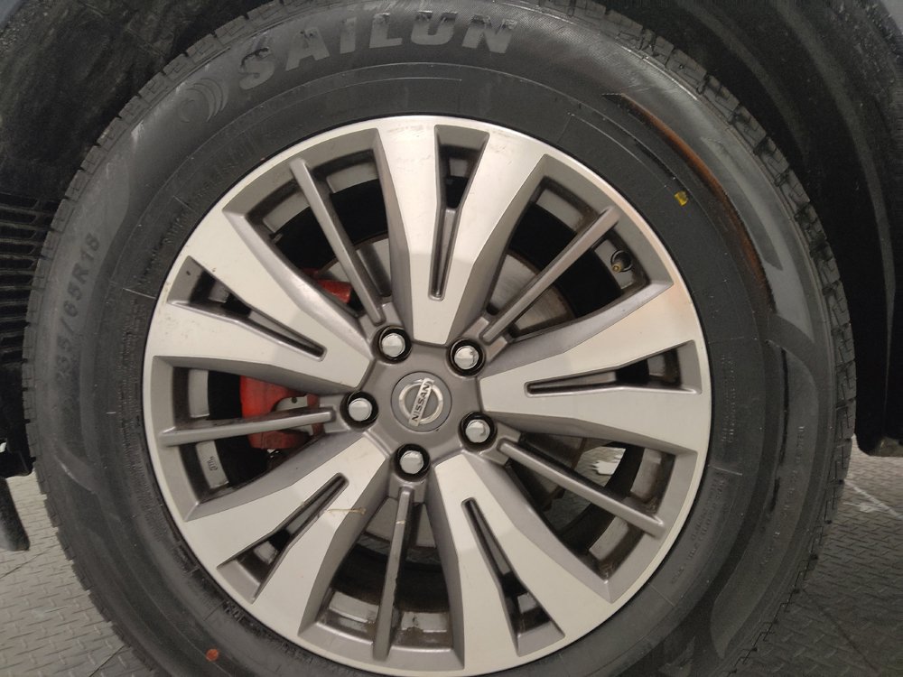 Used 2020 Nissan Pathfinder SL AWD/4WD image 31